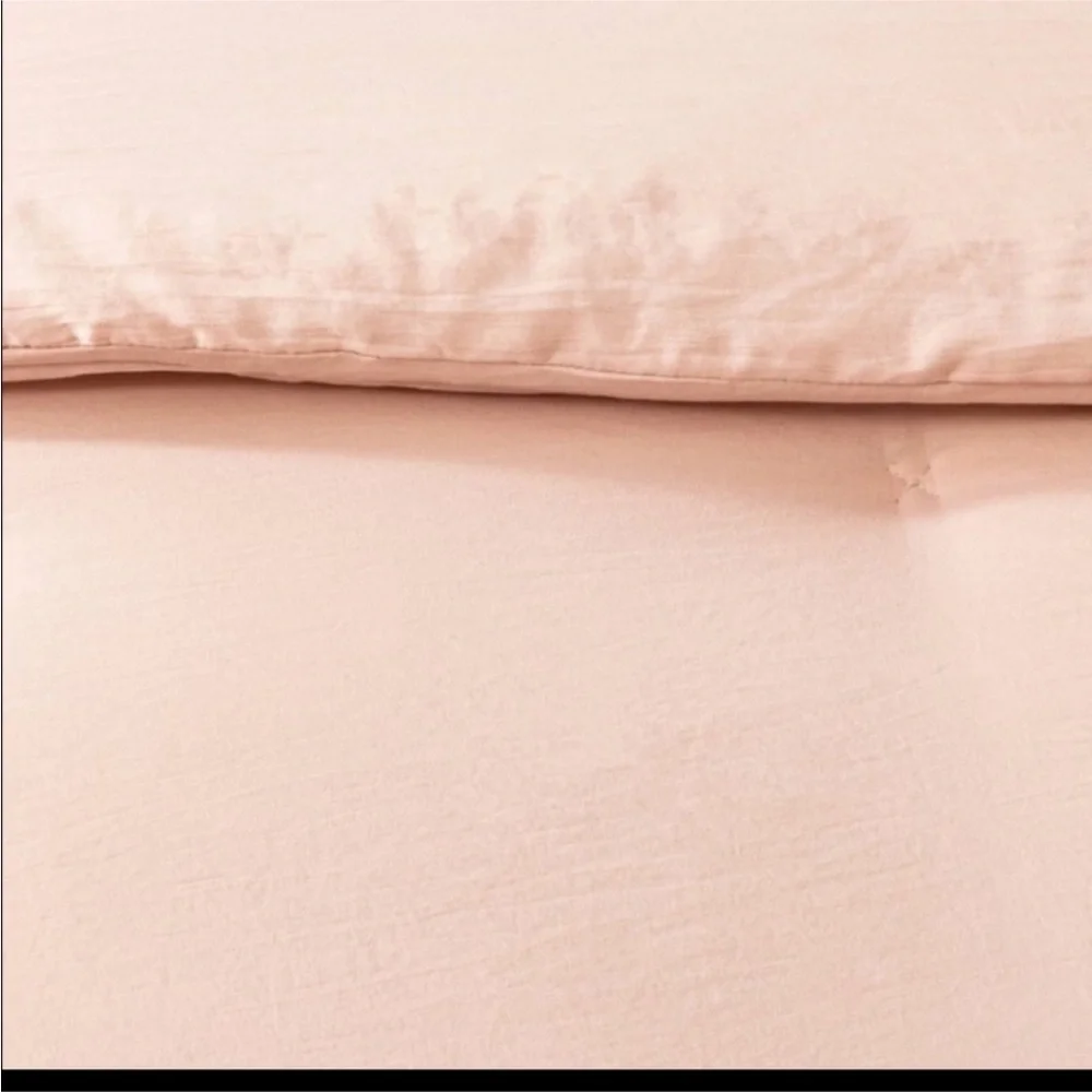 HEARTH & HAND NWT comforter set -spa peach -twin